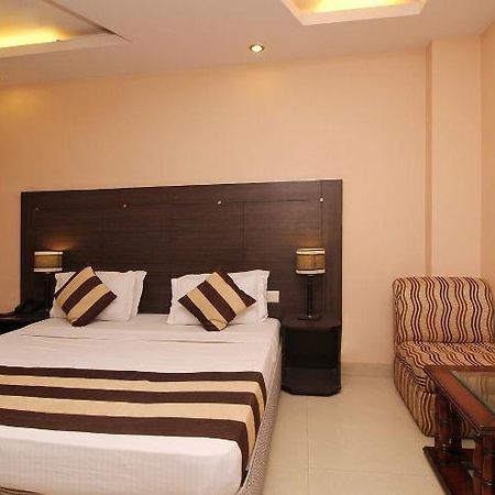Hotel Kyron Delhi  Esterno foto