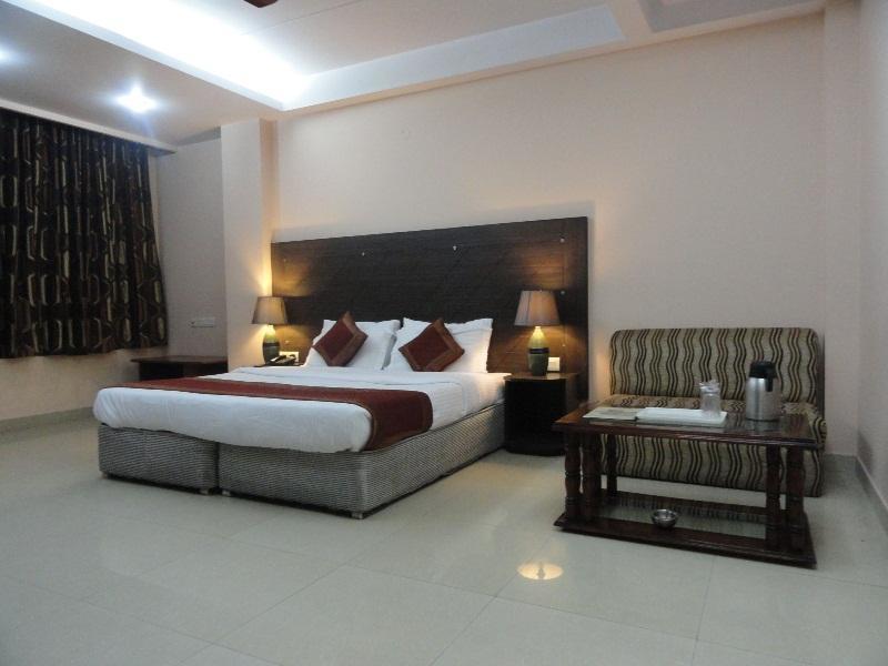 Hotel Kyron Delhi  Esterno foto