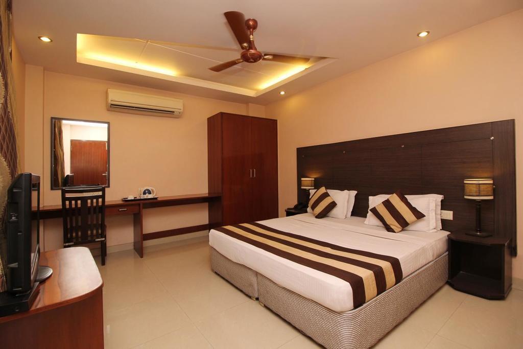 Hotel Kyron Delhi  Esterno foto