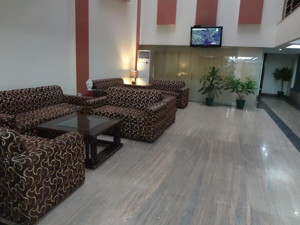 Hotel Kyron Delhi  Esterno foto